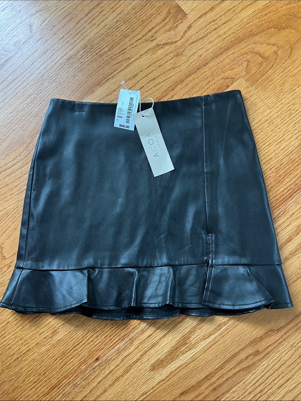 ACOA Black Faux Leather Ruffle-Hem Mini Skirt slit NWT Small south moon under